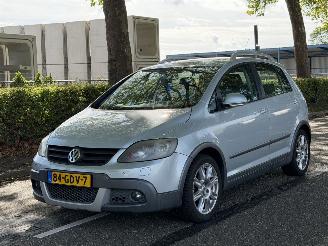 krockskadad bil auto Volkswagen Golf plus Cross 1.4 TSI 2008/6