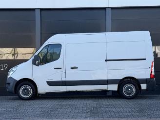 Renault Master 2.3 dCi L2H2 3-PERS picture 6