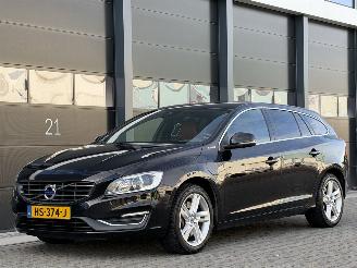 occasion passenger cars Volvo V-60 2.4 D6 Twin Engine Leer Camera Clima EURO-6 2015/12