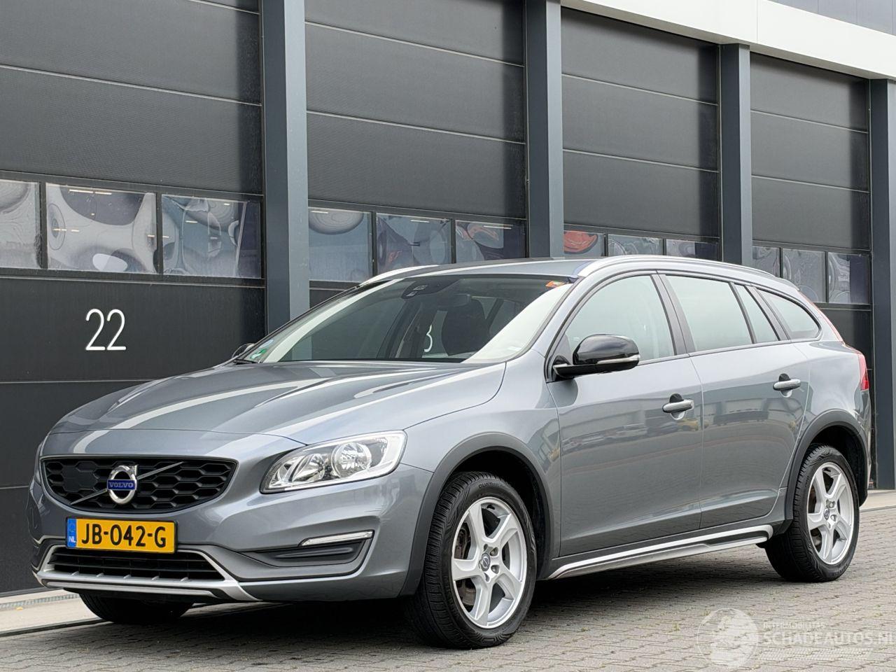 Volvo V-60 Cross Country 2.0 D4 Navi Clima EURO-6
