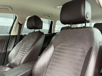 Volkswagen Passat 2.0 TDI Highline Leer Navi Clima PDC picture 8