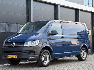 occasion commercial vehicles Volkswagen Transporter 2.0 TDI 3-PERS Airco 2015/10