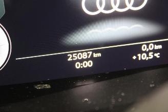 Audi Q3  picture 13