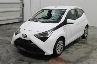 demontáž osobní automobily Toyota Aygo  2021/8