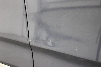 Renault Clio  picture 9