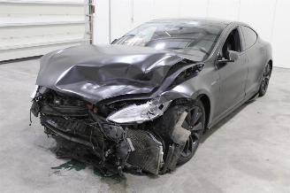 uszkodzony samochody osobowe Tesla Model S  2015/3