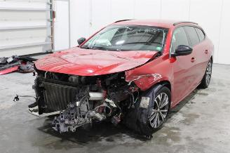 krockskadad bil auto Peugeot 508  2022/8