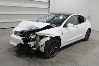 krockskadad bil auto Tesla Model 3  2024/1