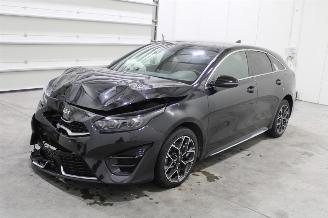 Voiture accidenté Kia Pro cee d pro_cee'd 2023/4