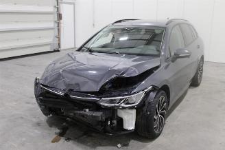 Vaurioauto  passenger cars Volkswagen Golf  2023/4