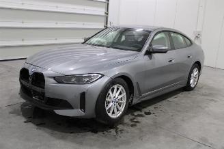 Voiture accidenté BMW i4  2023/4