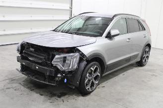 damaged passenger cars Kia Niro  2024/1