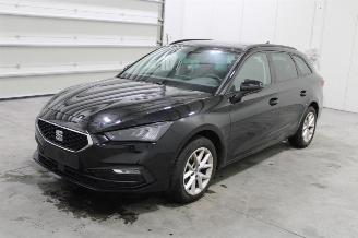 damaged passenger cars Seat Leon  2024/2