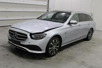 krockskadad bil auto Mercedes E-klasse E 300 2021/8
