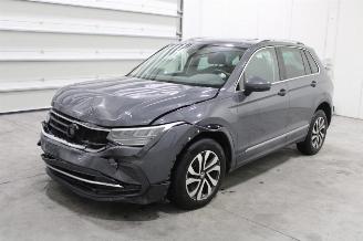 skadebil auto Volkswagen Tiguan  2023/2