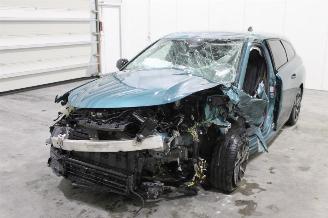 Coche siniestrado Peugeot 308  2022/10