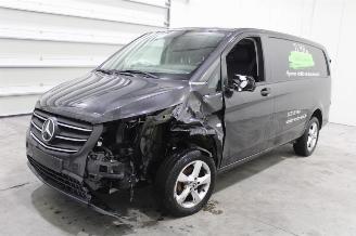Auto incidentate Mercedes Vito  2022/11