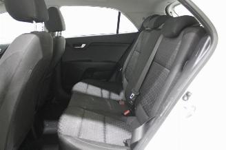 Kia Rio  picture 11