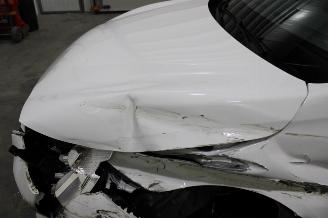 Peugeot 208  picture 6