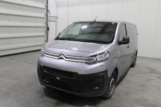 krockskadad bil auto Citroën Jumpy  2019/10