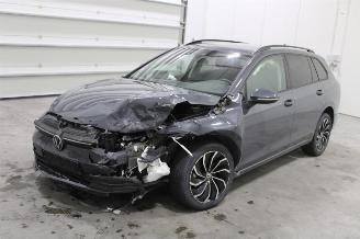 krockskadad bil auto Volkswagen Golf  2024/3
