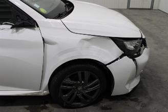 Peugeot 208  picture 5