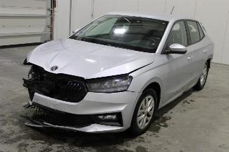 damaged passenger cars Skoda Fabia  2023/2
