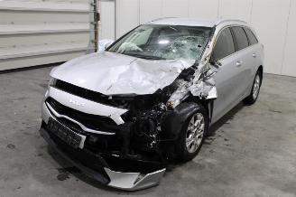 Damaged car Kia Cee d cee'd 2023/4
