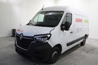 krockskadad bil auto Renault Master  2024/4