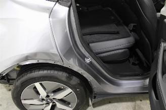 Tesla Model Y  picture 24