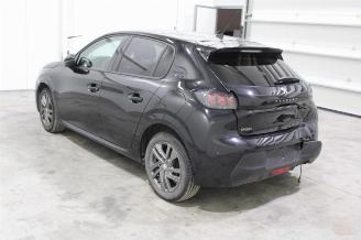 Peugeot 208  picture 4