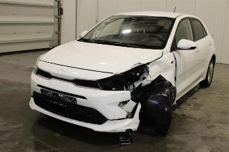 Schadeauto Kia Rio  2021/9