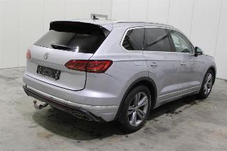 Volkswagen Touareg  picture 3