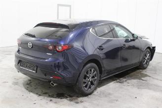 Mazda 3  picture 3
