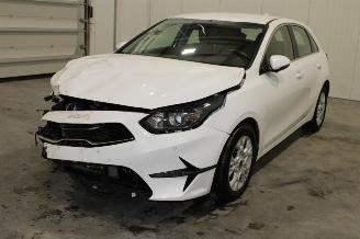 Schadeauto Kia Cee d cee'd 2024/9