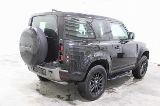 Land Rover Defender  picture 3