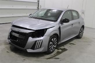 skadebil auto Peugeot 208  2024/10