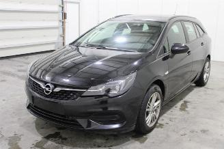 demontáž osobní automobily Opel Astra  2021/1