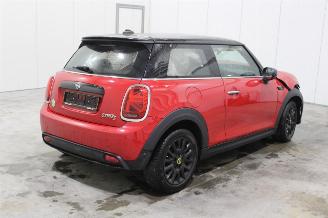 Mini Cooper SE picture 3