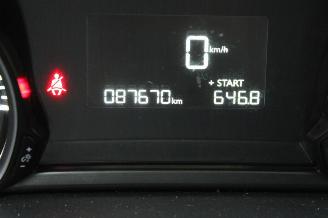 Peugeot 308  picture 12