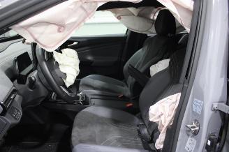 Volkswagen ID.4  picture 9