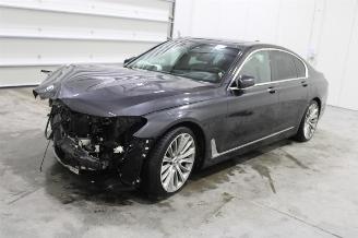 Schadeauto BMW 7-serie 730 2018/4