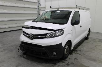 Damaged car Toyota ProAce  2021/4