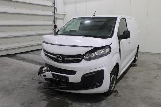 skadebil auto Opel Vivaro  2023/5