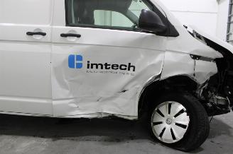 Volkswagen Transporter T6 picture 7