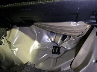 Peugeot 208  picture 22