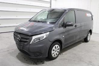 Vaurioauto  passenger cars Mercedes Vito  2021/3