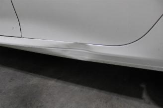 Peugeot 208  picture 7