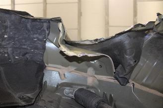 Tesla Model Y  picture 19