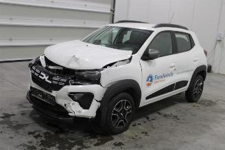 krockskadad bil auto Dacia Spring  2023/3
